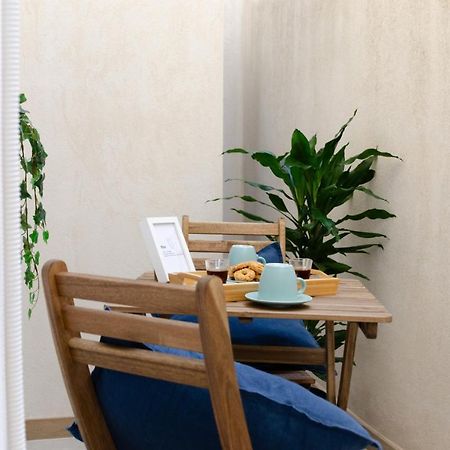 Modern Stone Apartment In The Heart Of Bari Kültér fotó